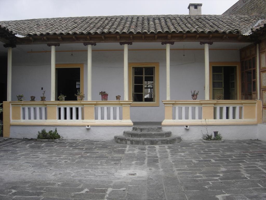 Latacunga Hostel المظهر الخارجي الصورة